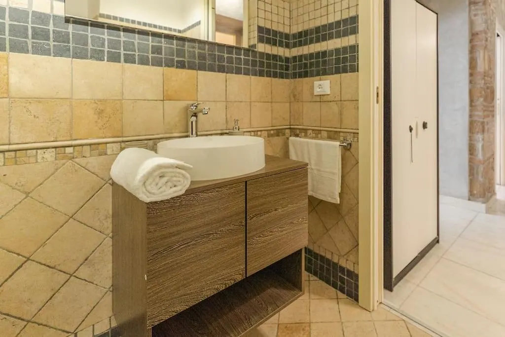Apartment Diocleziano Guest House Rome Italy